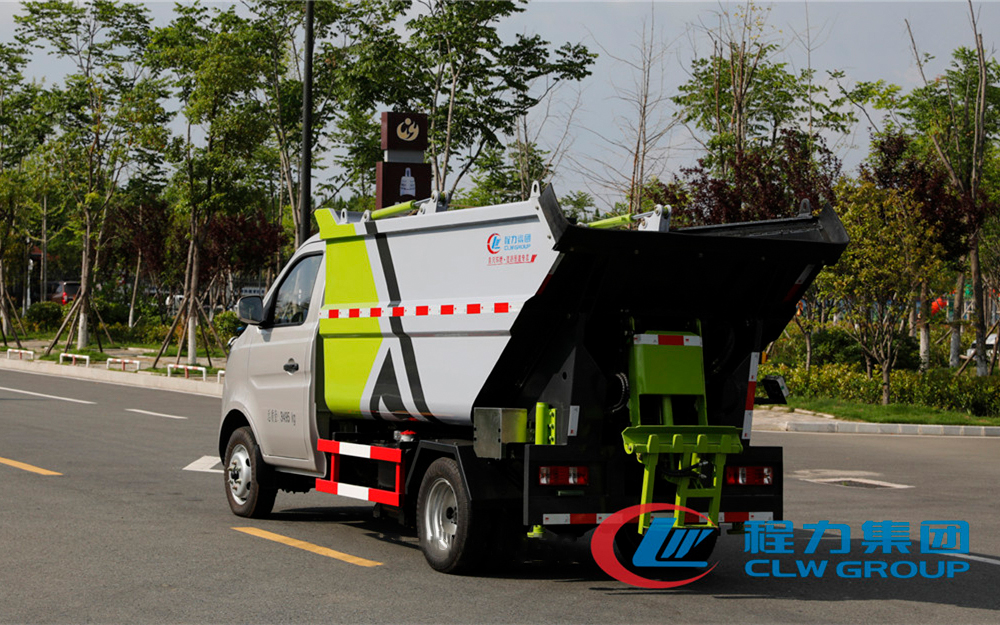 长安自装卸垃圾车 (3)