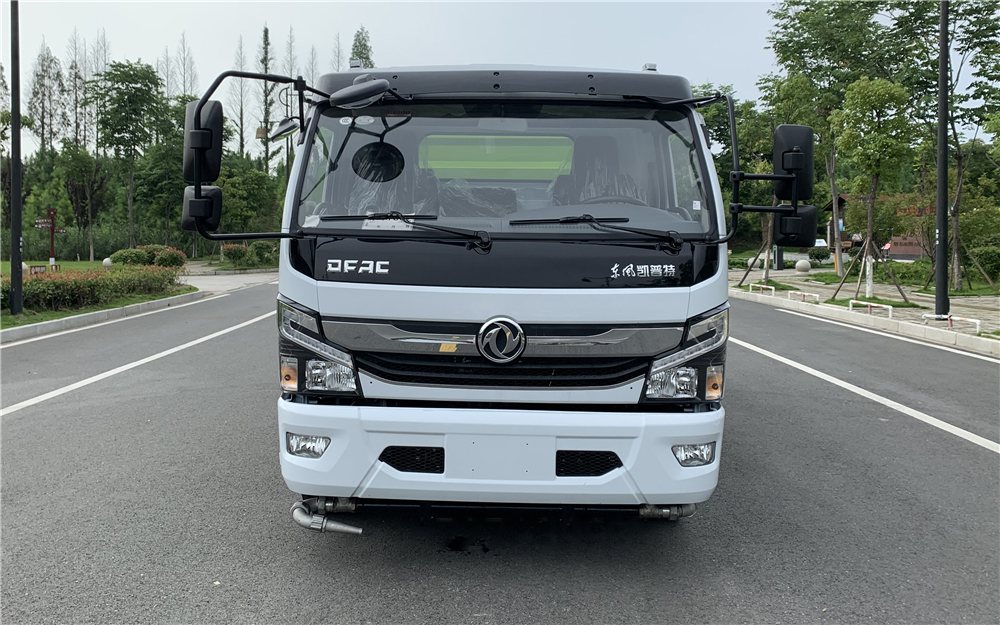 多利卡D7扫路车 (7)