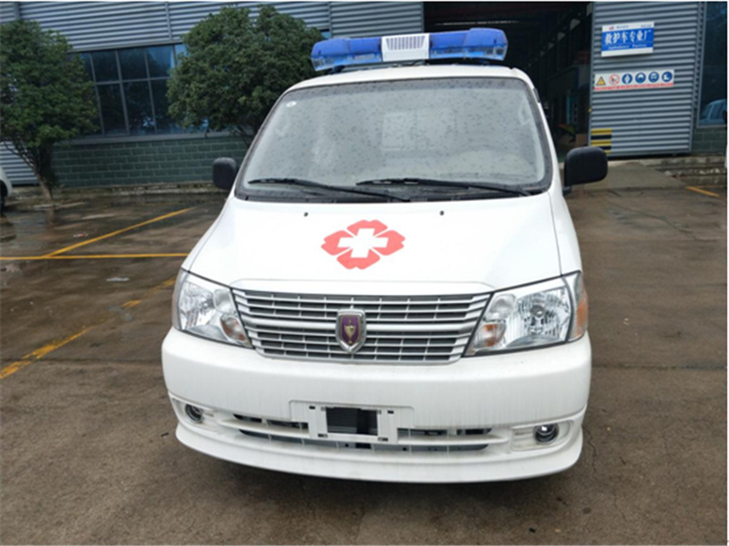 金杯新快运运输型救护车2